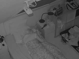 voyeurcam-julmodels-bed-7