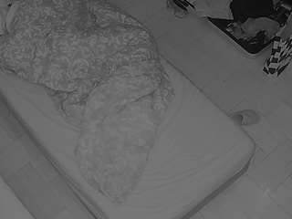 voyeurcam-julmodels-bed-7
