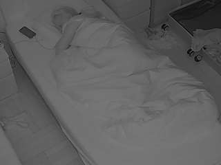 voyeurcam-julmodels-bed-7