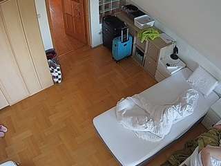 voyeurcam-julmodels-bed-7
