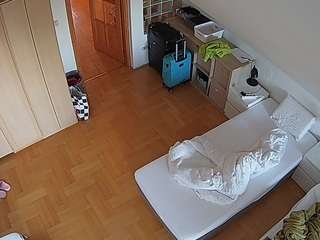 voyeurcam-julmodels-bed-7