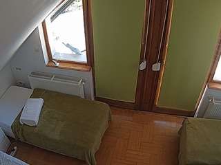 voyeurcam-julmodels-bed-7