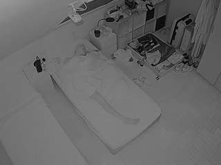 voyeurcam-julmodels-bed-7