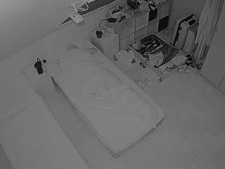 voyeurcam-julmodels-bed-7