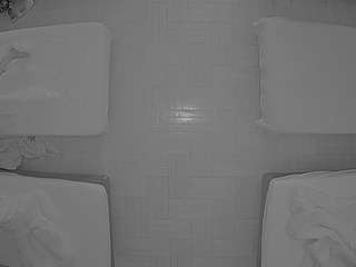 voyeurcam-julmodels-bed-7