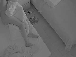 voyeurcam-julmodels-bed-7