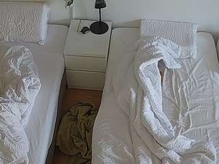 voyeurcam-julmodels-bed-7 Public Chat Channel