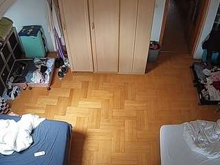 voyeurcam-julmodels-bed-7