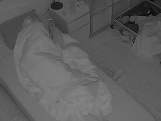 voyeurcam-julmodels-bed-7