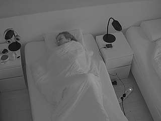 voyeurcam-julmod... Live Webcam on CamSoda