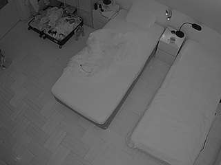 voyeurcam-julmodels-bed-7