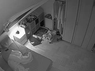 voyeurcam-julmodels-bed-7