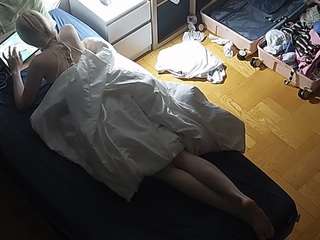 voyeurcam-julmodels-bed-7