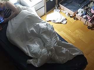 voyeurcam-julmodels-bed-7