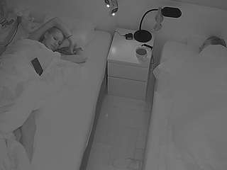 voyeurcam-julmodels-bed-7