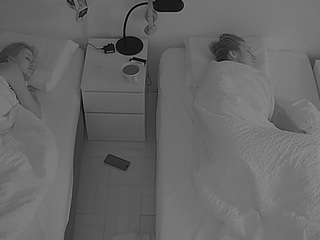 voyeurcam-julmodels-bed-7