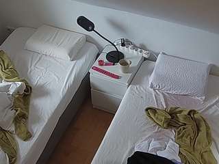 voyeurcam-julmodels-bed-7