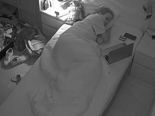 voyeurcam-julmodels-bed-7