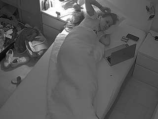 voyeurcam-julmodels-bed-7