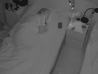 voyeurcam-julmodels-bed-7