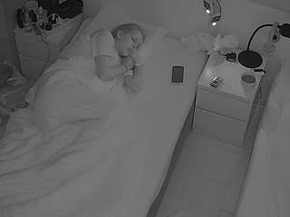 voyeurcam-julmodels-bed-7