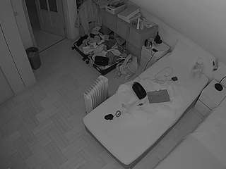 voyeurcam-julmodels-bed-7