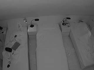 voyeurcam-julmodels-... webcam