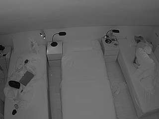 voyeurcam-julmodels-bed-7