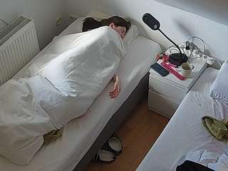 voyeurcam-julmodels-bed-7