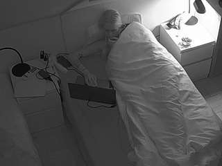 voyeurcam-julmodels-bed-7