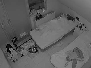voyeurcam-julmodels-bed-7