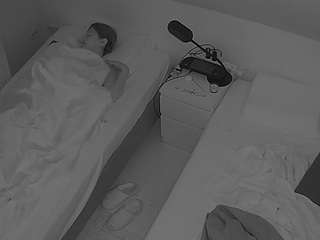voyeurcam-julmodels-bed-7
