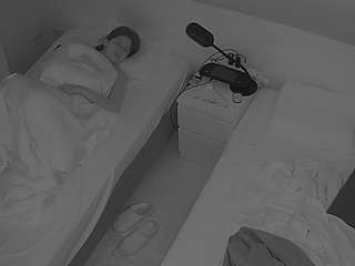voyeurcam-julmodels-bed-7