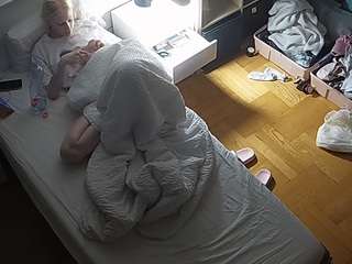 voyeurcam-julmodels-bed-7 webcam model