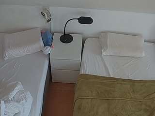 voyeurcam-julmodels-bed-7