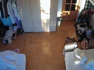 voyeurcam-julmodels-bed-7