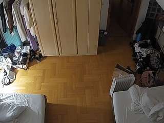 voyeurcam-julmodels-bed-7