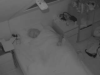 voyeurcam-julmodels-bed-7