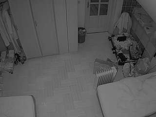 voyeurcam-julmodels-bed-7