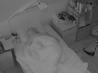 voyeurcam-julmodels-bed-7