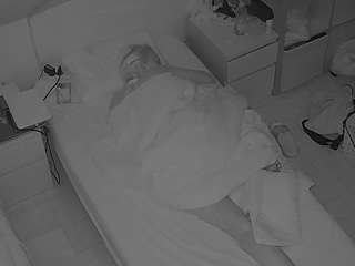voyeurcam-julmodels-bed-7