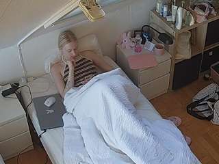 voyeurcam-julmodels-bed-7