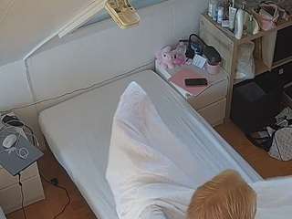 voyeurcam-julmodels-bed-7