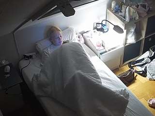 voyeurcam-julmodels-bed-7