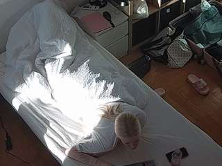 voyeurcam-julmodels-bed-7