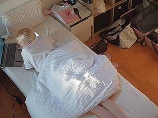 voyeurcam-julmodels-bed-7
