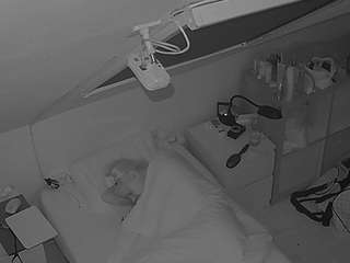 voyeurcam-julmodels-bed-7
