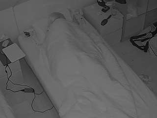 voyeurcam-julmodels-bed-7