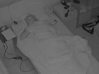 voyeurcam-julmodels-bed-7