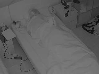 voyeurcam-julmodels-bed-7